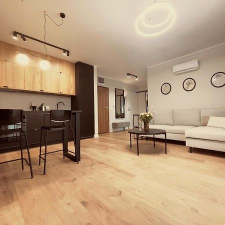 Finezja Apartment With Private Parking Thorn Exterior foto