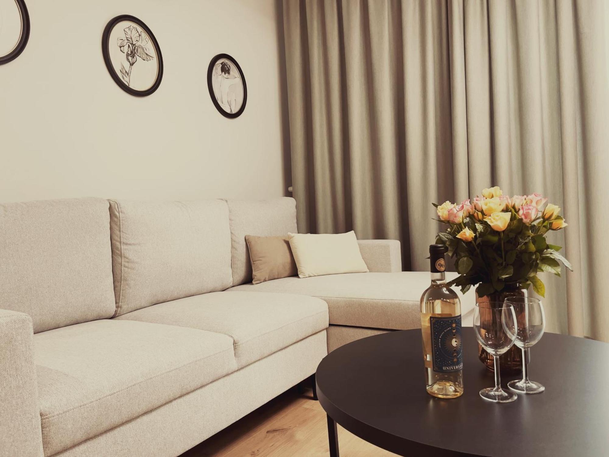 Finezja Apartment With Private Parking Thorn Exterior foto